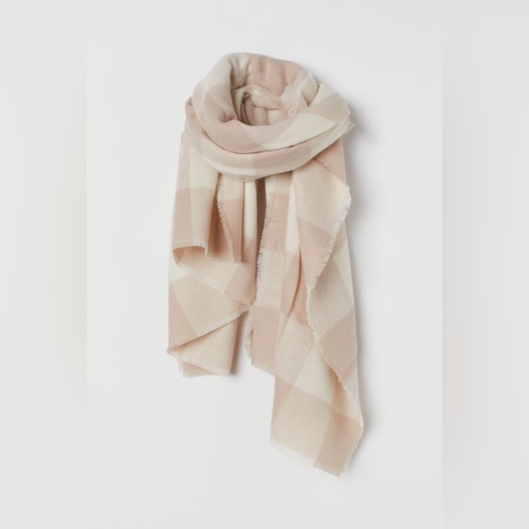 H&M cream checkered scarf - Picture 1 of 2